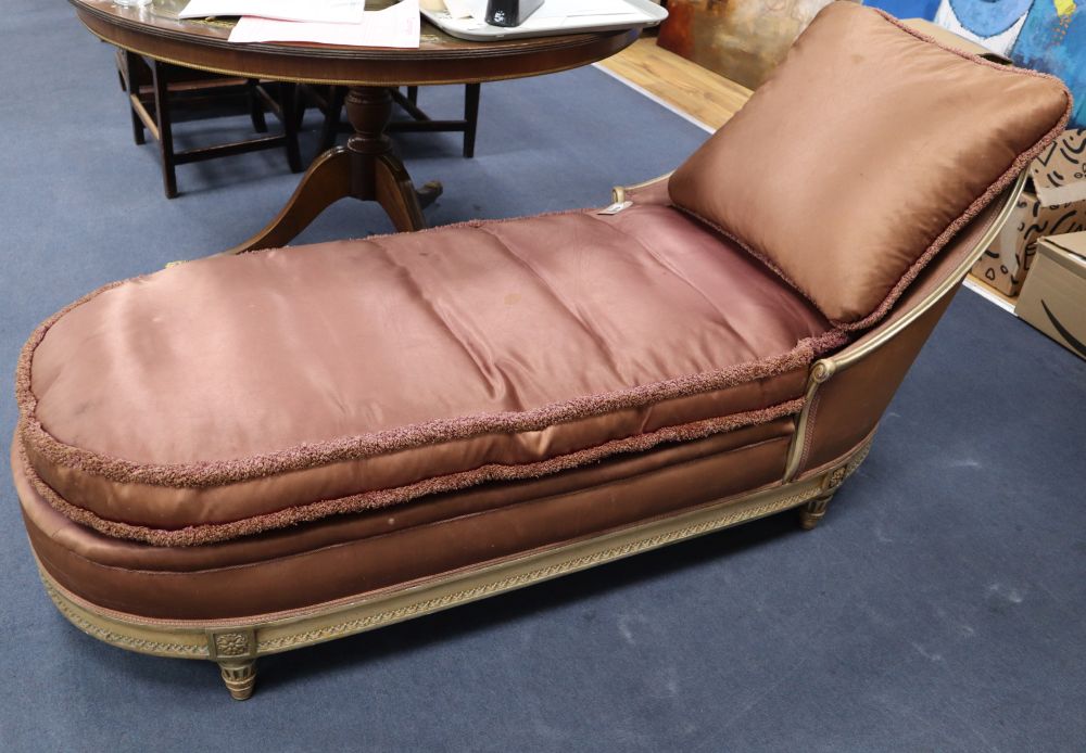 An early 20th century French style painted day bed, W.160cm, D.63cm, H.70cm